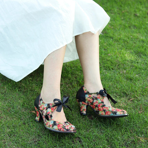 Hand-Painted Floral Laces Elegant Pumps