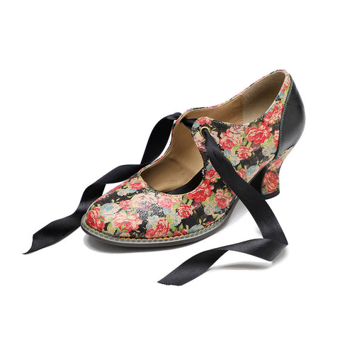 Hand-Painted Floral Laces Elegant Pumps