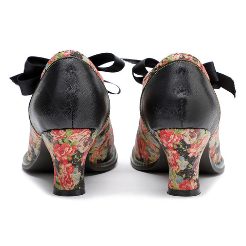 Hand-Painted Floral Laces Elegant Pumps